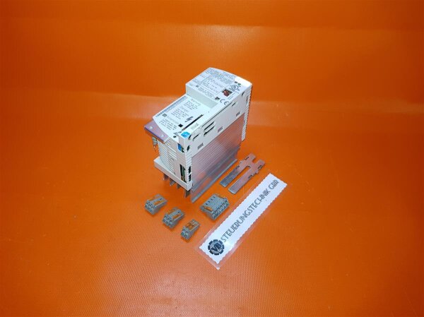 Lenze Frequenzumrichter Type: E82EV371K2C200  /  *E82EV371_2C200   -  0,37 kW