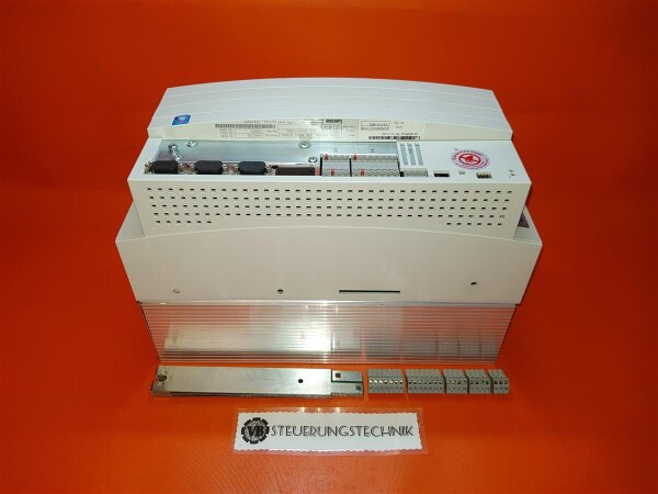 Lenze Frequenzumrichter  Type: EVF9325-EVV100  / *33.9325VE.7B.73.V100