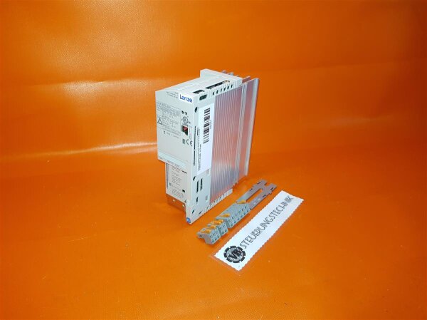 Lenze frequency inverter Type: E82EV751K4C200  / *E82EV751_4C200  - 0,75 kW