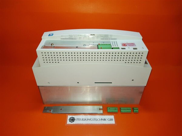 Lenze Frequenzumrichter Type: EVF8243-E-V921 / *33.8243-E.3C.31.V921